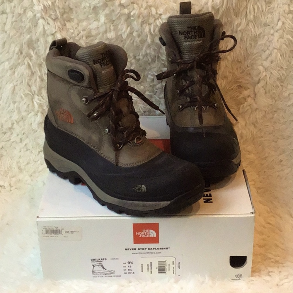 Men’s size 9.5 The North Face Waterproof boots